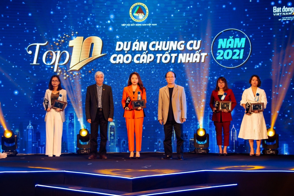 Tập đoàn Sunshine Group - chủ đầu tư chính thức của Sunshine City nhận 2 giải thưởng tại hạng mục chung cư cao cấp tốt nhất